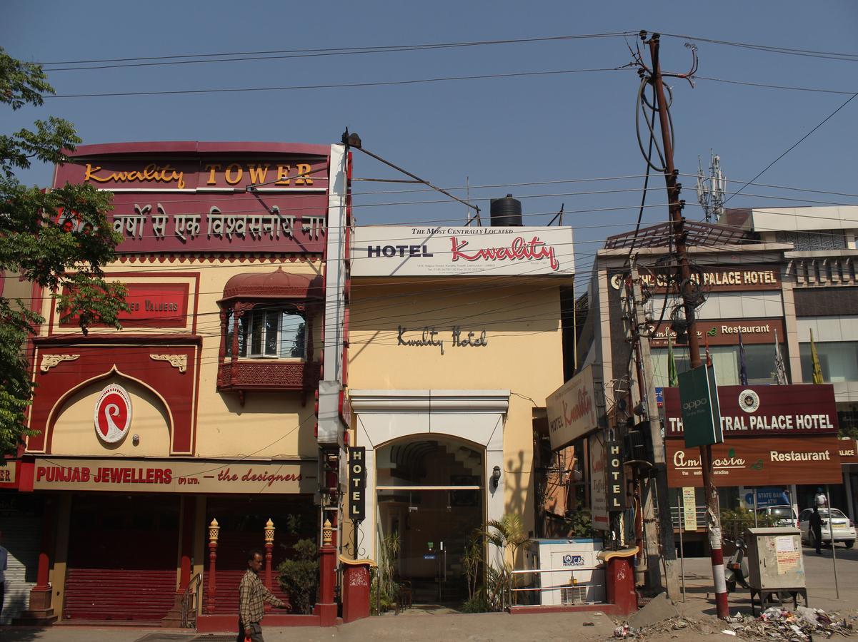 Oyo 5232 Kwality Hotel Dehradun Exterior photo