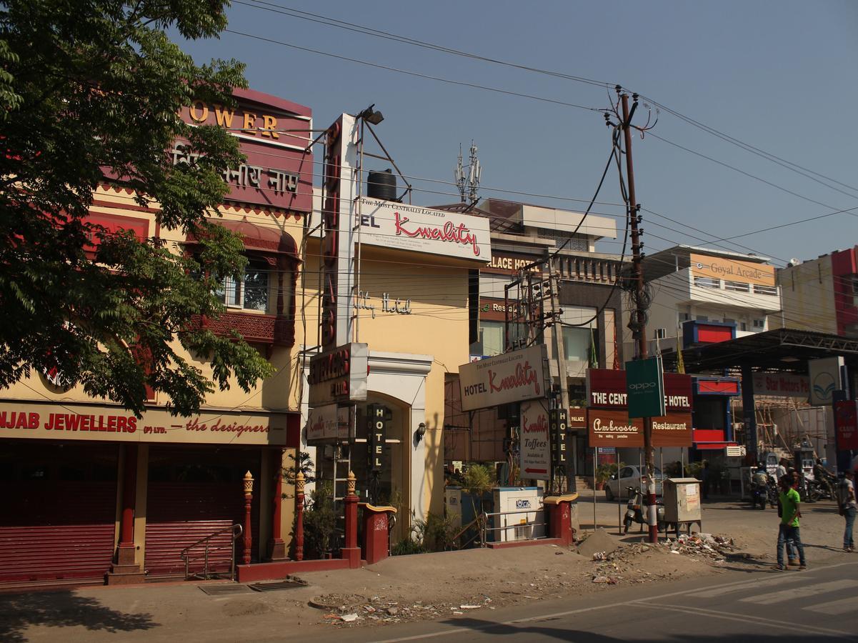 Oyo 5232 Kwality Hotel Dehradun Exterior photo