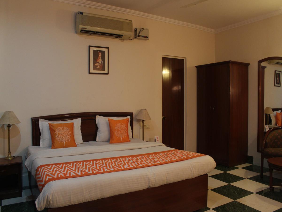 Oyo 5232 Kwality Hotel Dehradun Exterior photo